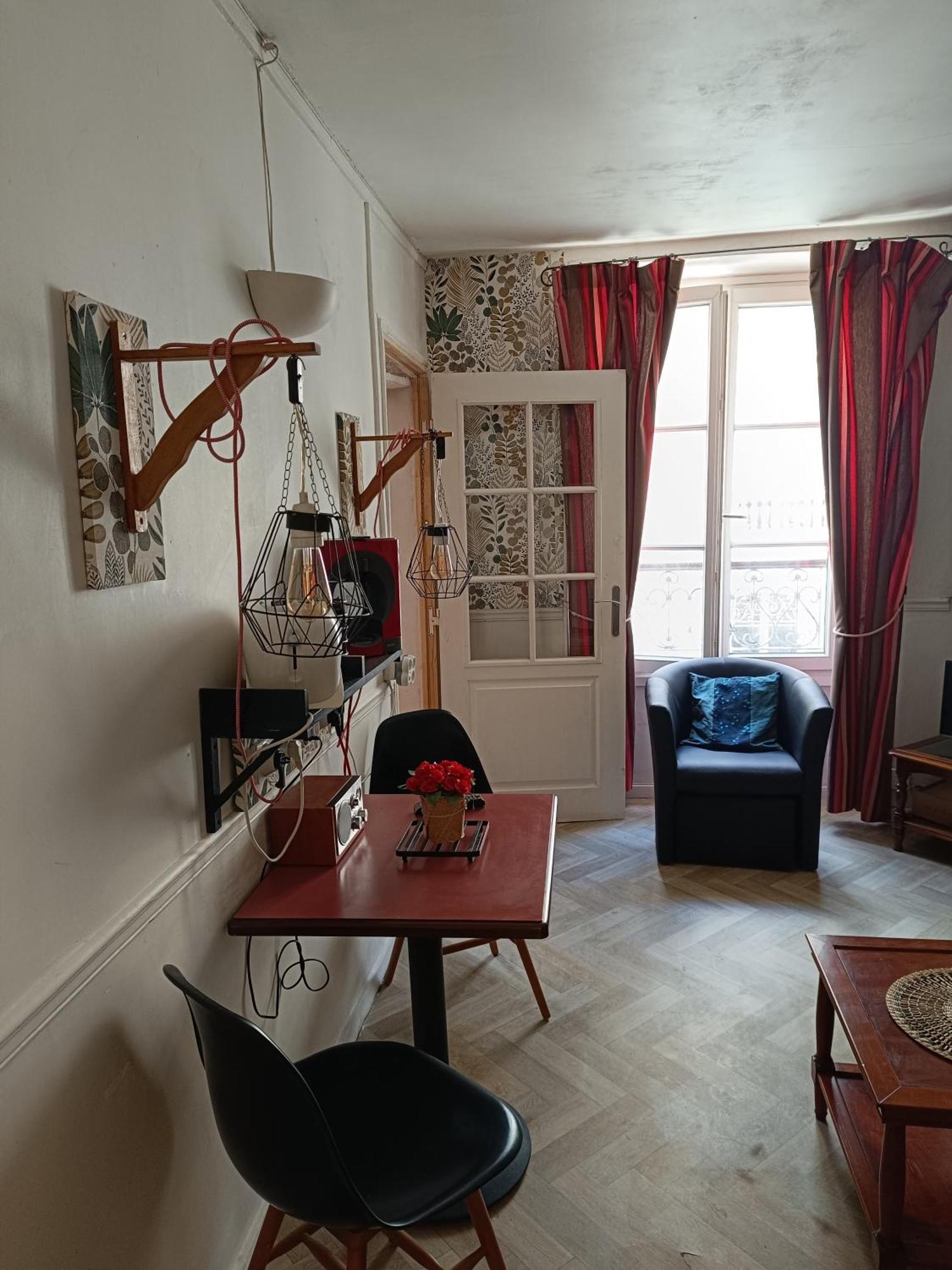 2 Pieces Paris 9 Eme Apartment Exterior photo
